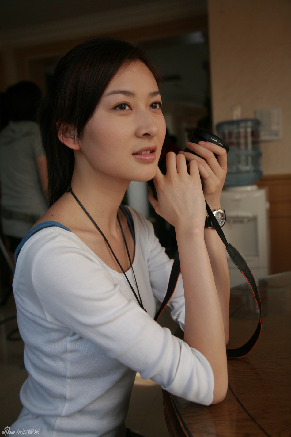 高清图:杨亚《明天》剧照曝光 曾为男主角泪流成河_高清图集_新浪网