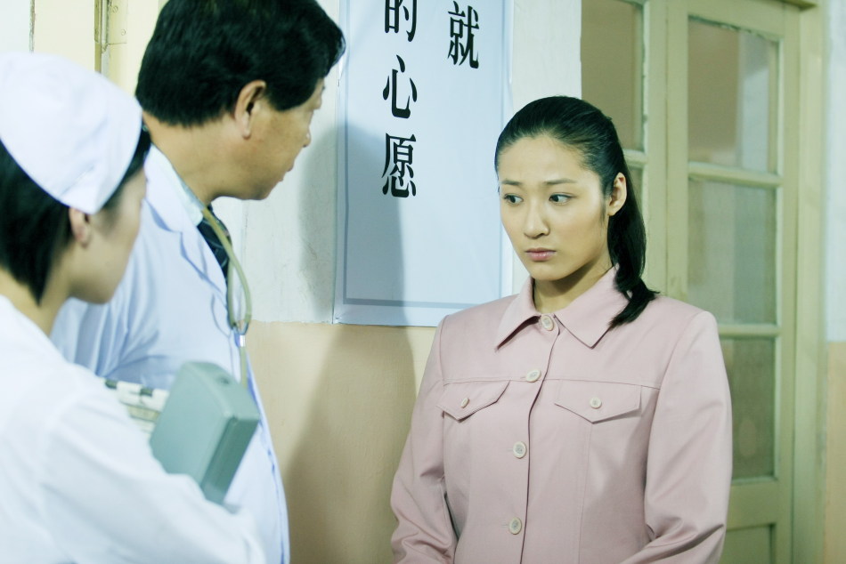 《真情错爱》热播 秦丽倾情出演蜕变成熟