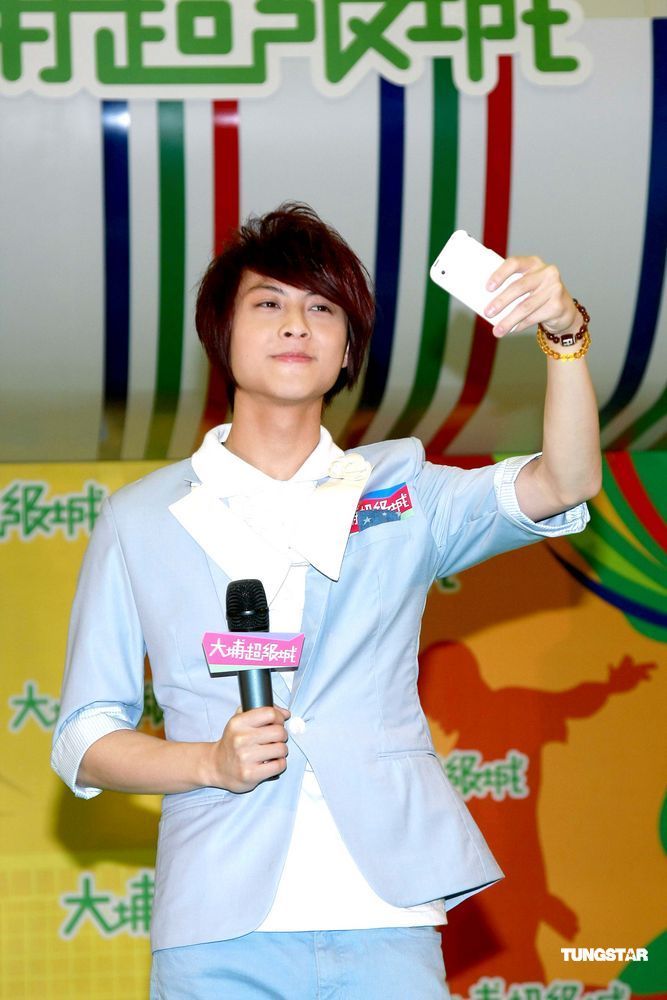 高清组图:棒棒堂王子小杰毛弟与歌迷观赏世界杯_高清图集_新浪网