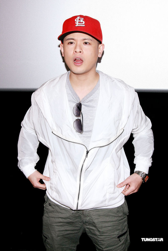 幻灯:侧田自言不帅没天赋 腼腆性格造就歌者气质_高清图集_新浪网