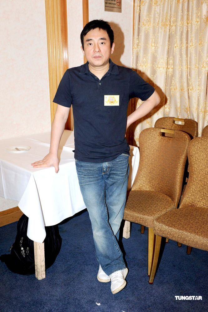 姚子羚及马赛等出席名厨杨贯一主持的全新饮食节目《名人厨房》记者会