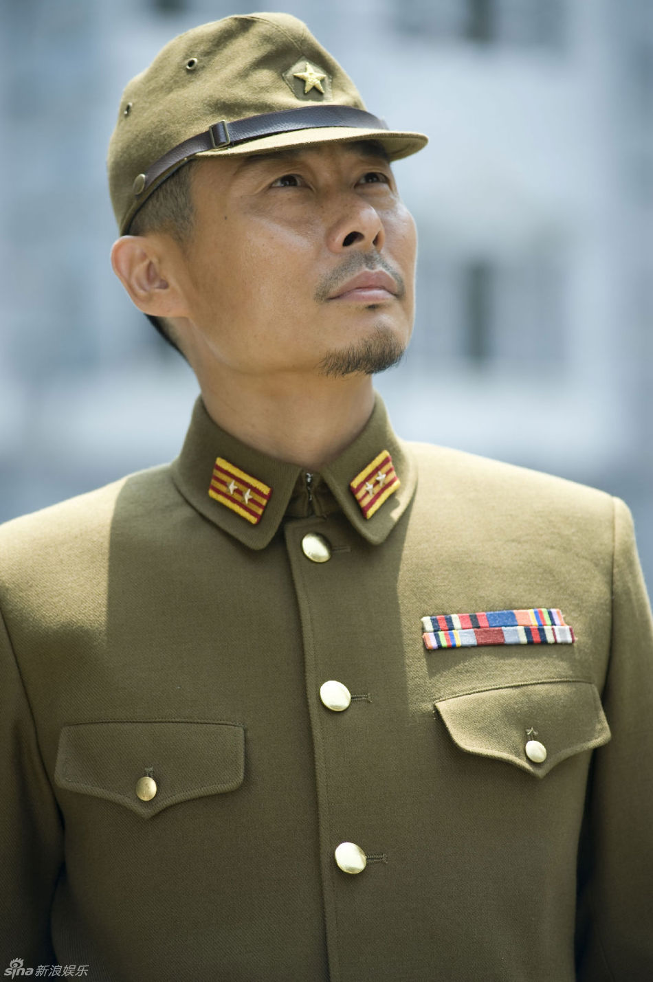 幻灯图:霍青加盟《刀尖》首次挑战"反一号"_高清图集_新浪网