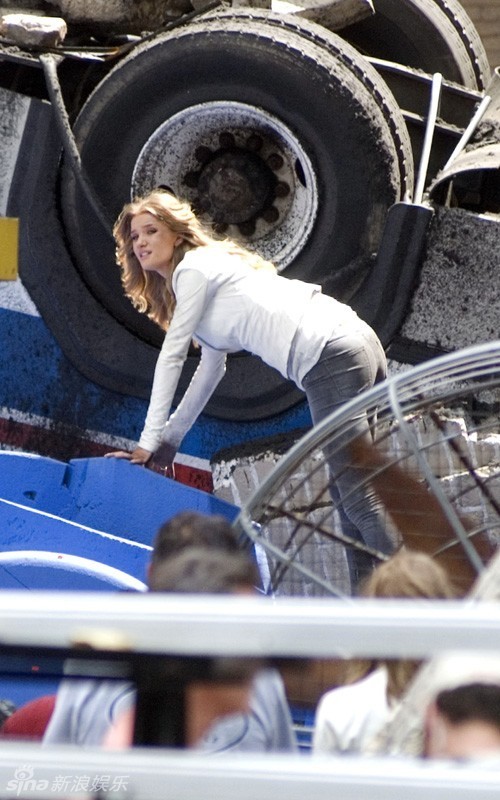 《变形金刚3》热拍