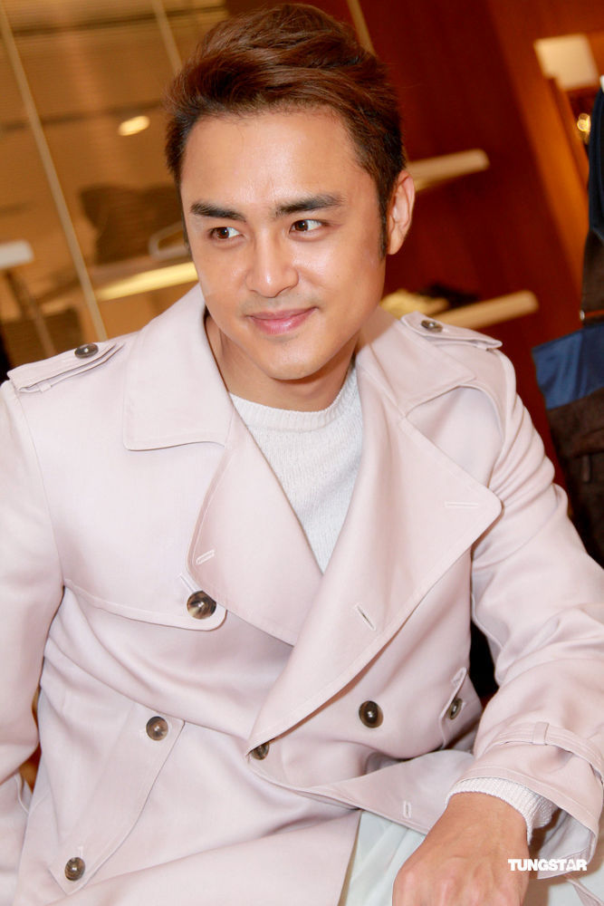 新浪娱乐讯 2010年7月28日香港,明道与杨谨华主演的台湾偶像剧