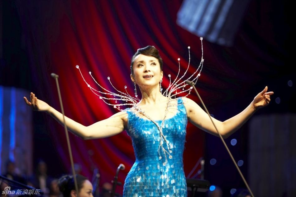 高清组图:汤灿演出现场倒计时彩排图片汇总