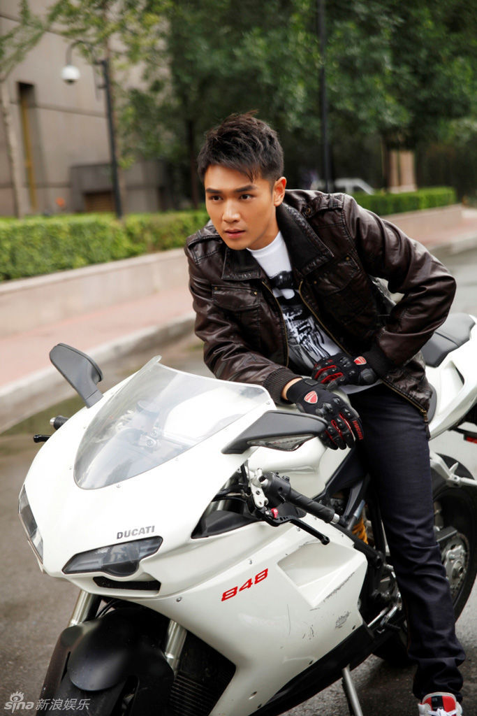 霍政谚拥有模特般的身材