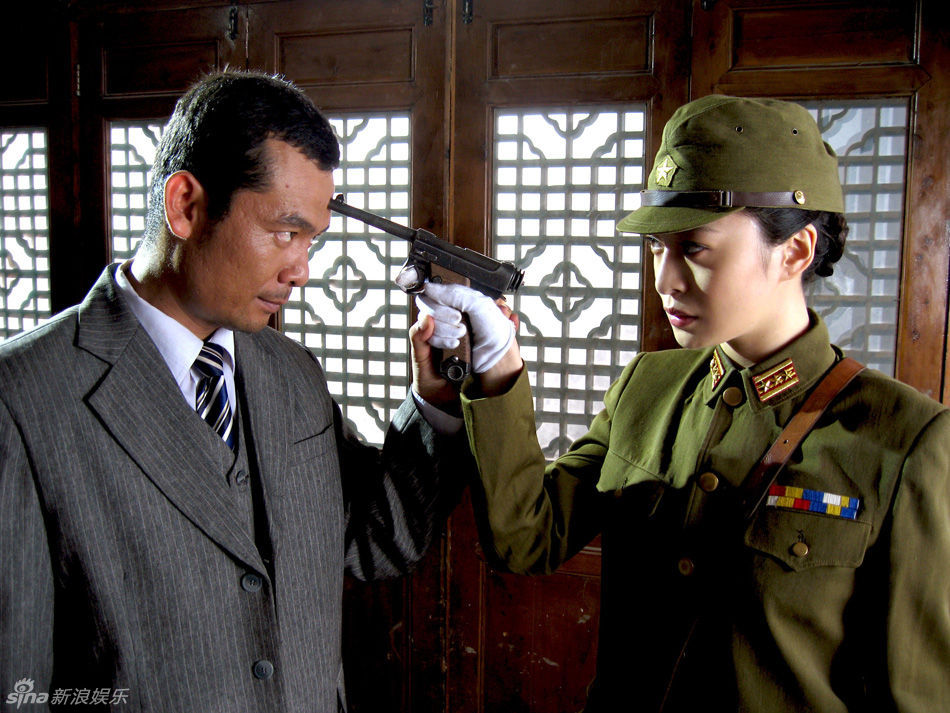 组图:《敢死队》登陆央一 李舜饰演女特务曝光_高清图集_新浪网