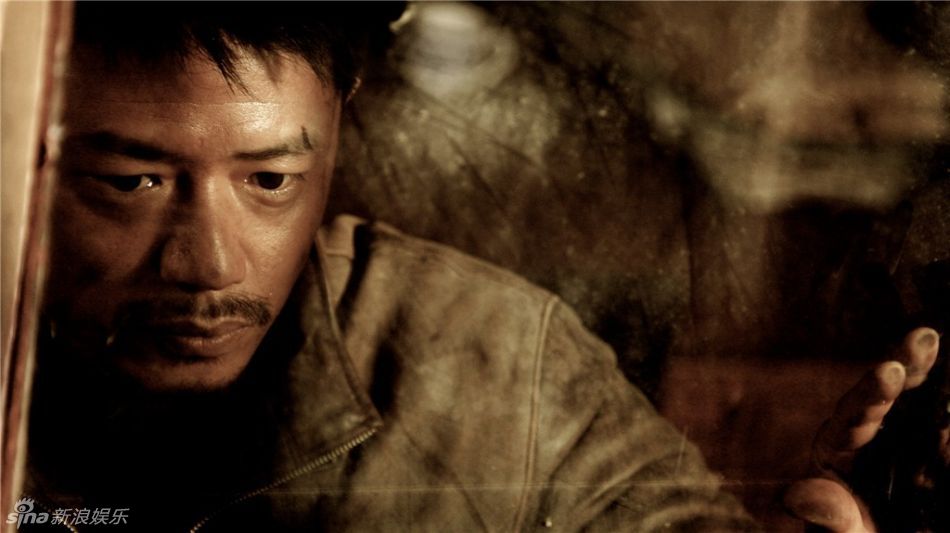 组图:《西风烈》段奕宏表现出彩 搏命演出动作戏_高清图集_新浪网