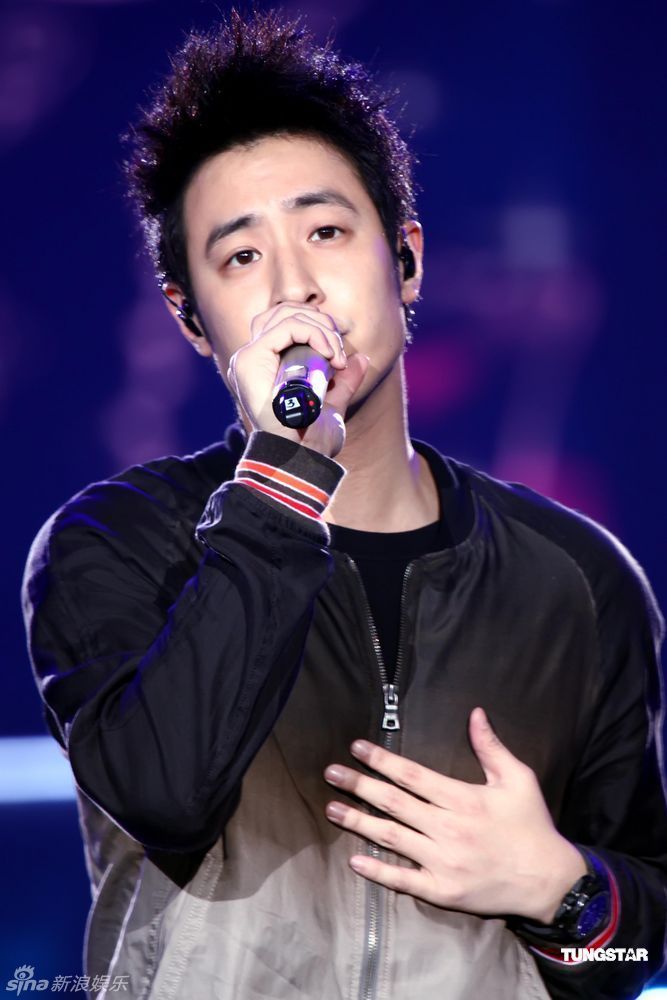 潘玮柏亮相南宁国际民歌节