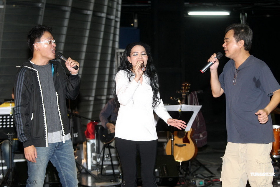 组图:陈升领军《滚石30》彩排 潘越云搭档王识贤_高清图集_新浪网