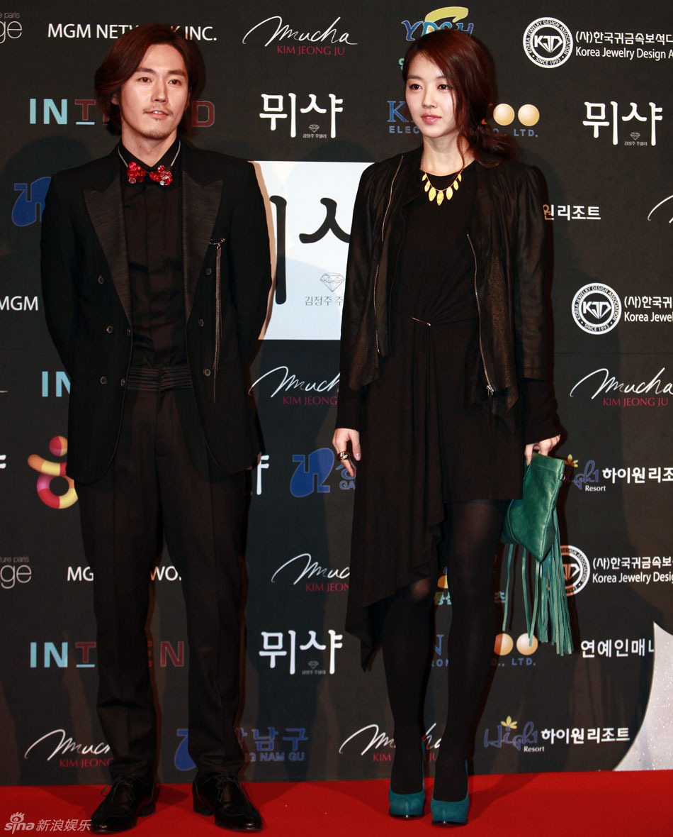 11.23】李敏贞 张赫 郑素敏 柳时元 2pm等出席"2010韩国珠宝颁奖礼"