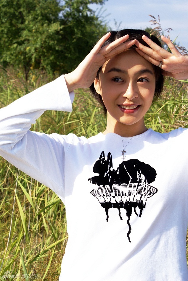 《永远的田野》28号登陆央视 李舜 饰演的天喜是个乡村质朴少女