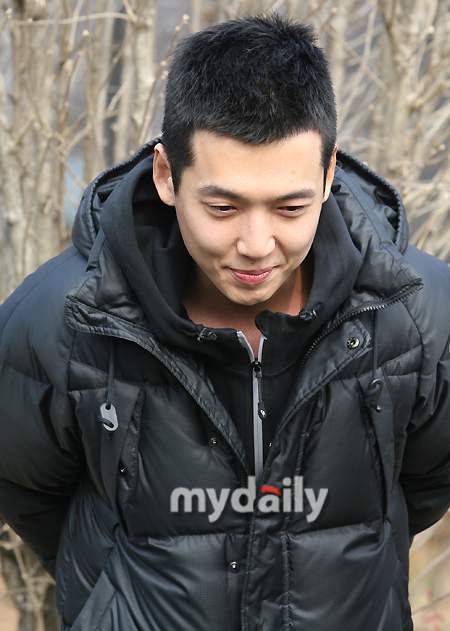 韩星郑京浩入伍参军