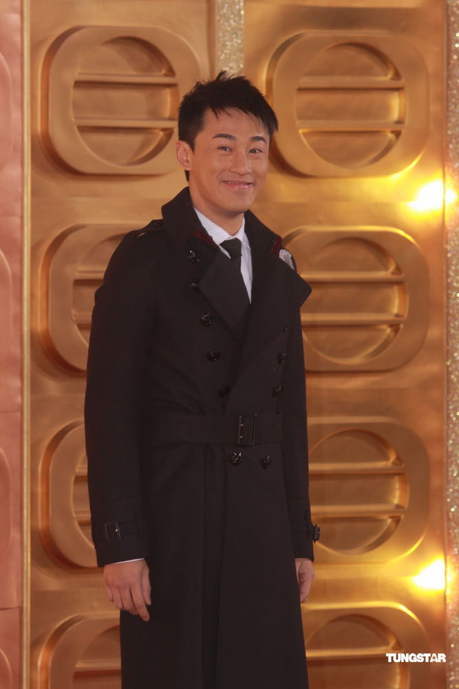 组图:tvb颁奖礼红毯 林峰着双排扣风衣帅气登场_高清图集_新浪网