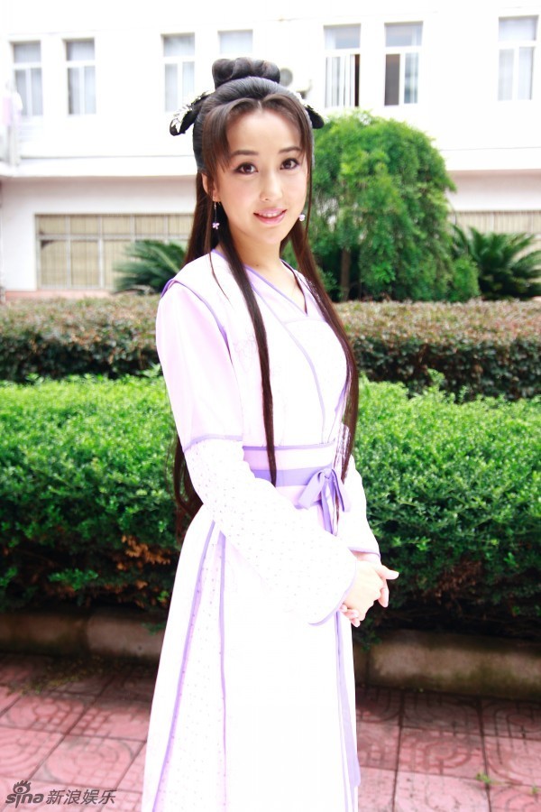组图:杜晓婷《济公2》造型曝光 温婉典雅灵气十足_高清图集_新浪网