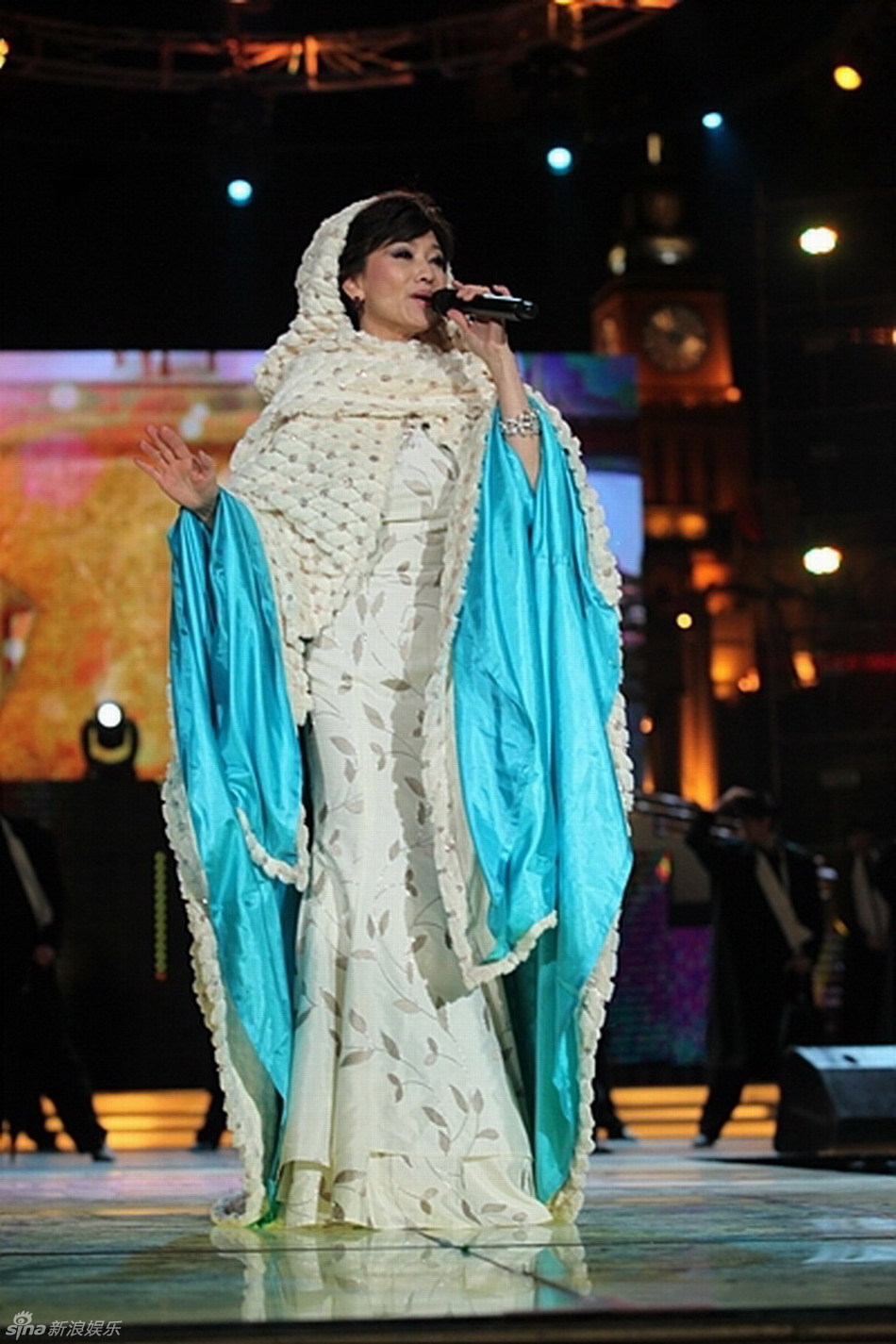 赵雅芝献唱