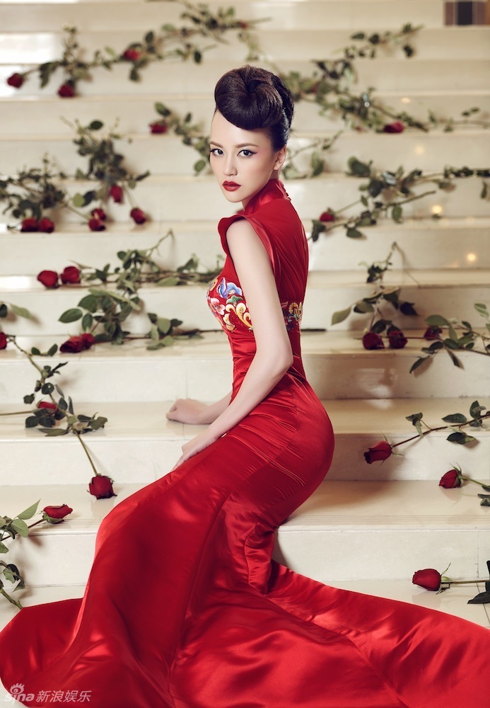 新浪娱乐讯 "百变女郎"唐于鸿一向以别具一格的独特韵味展现其敏锐的