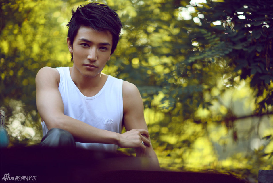 组图:歌手许诺三亚拍mv 天涯海角唱响爱的宣言_高清图集_新浪网