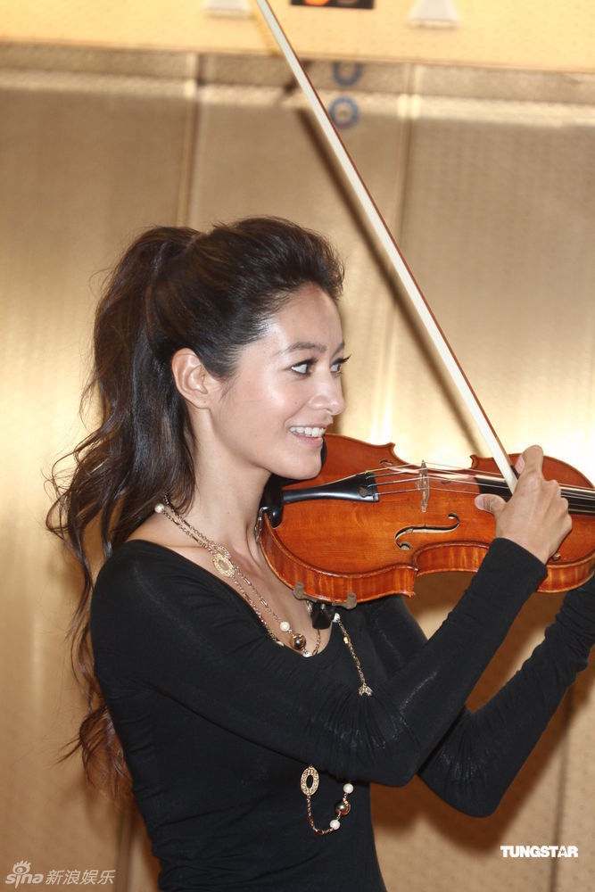 台湾主持人janet秀琴艺