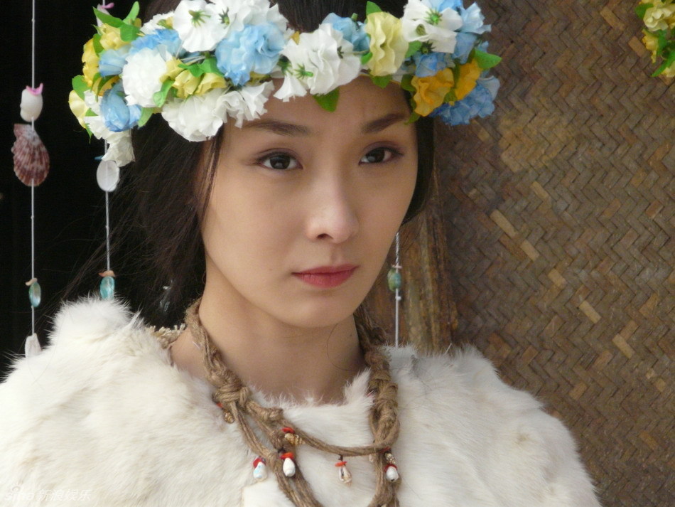 高清图:《十二生肖》剧照 李曼演绎最美兔女郎_高清图集_新浪网