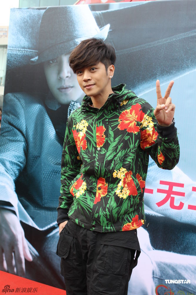 罗志祥现身签售新专辑