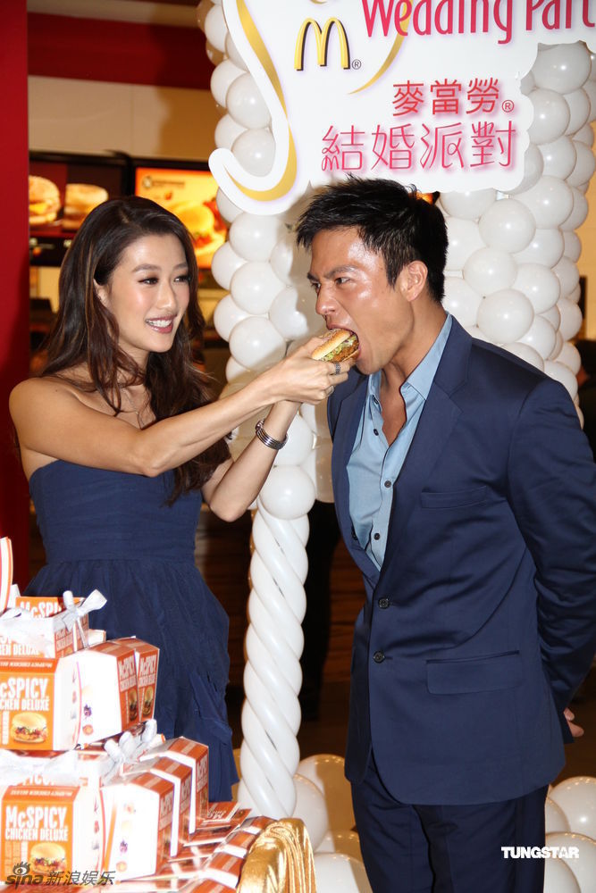 组图:谢婷婷安志杰秀恩爱 亲吻预祝白色情人节_高清图集_新浪网