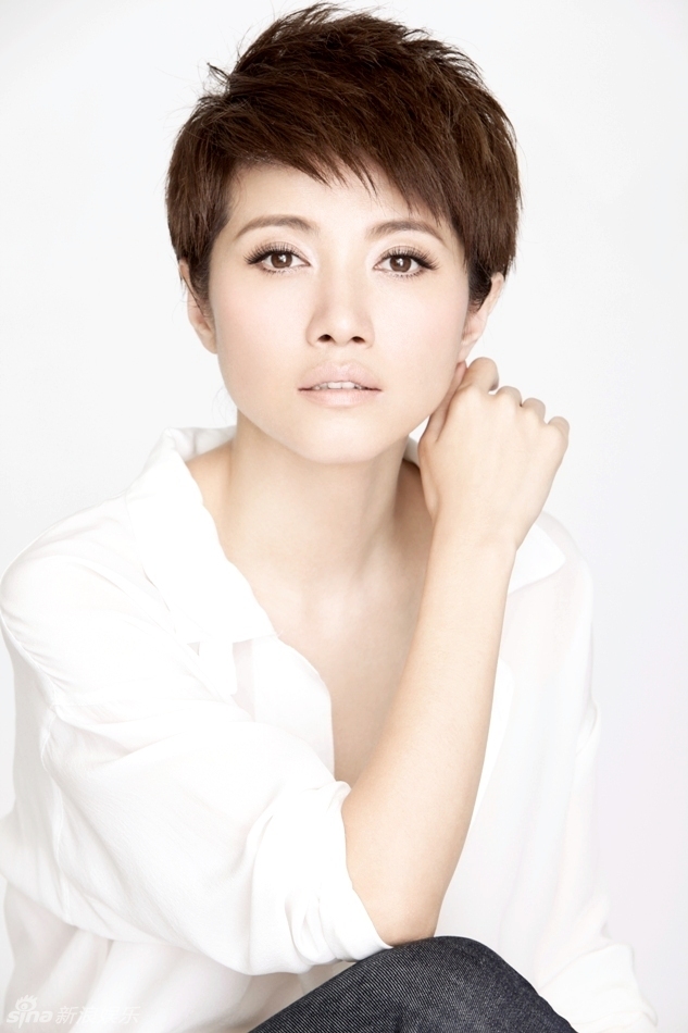 高清图:颜丙燕全新写真 演绎知性香草女人_高清图集_新浪网