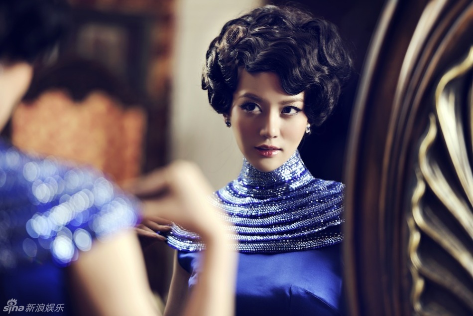 造型多变,表现力十足的演员唐于鸿近日发表一组身着精致旗袍的优雅