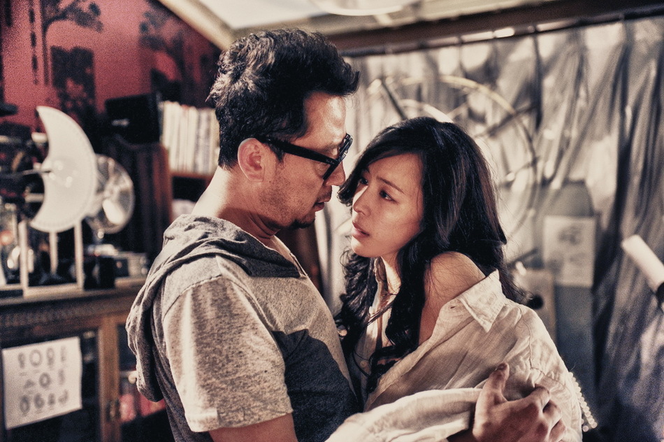 组图:张静初性感指数飙升《万有引力》玩转诱惑_高清图集_新浪网