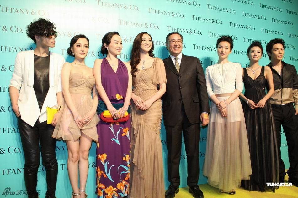 吴佩慈,安以轩,霍思燕,李小璐,王艳及韩国歌手李承铉等