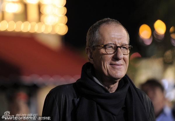 组图:德普短发亮相《海盗4》 佩内洛普似优雅人鱼_高清图集_新浪网