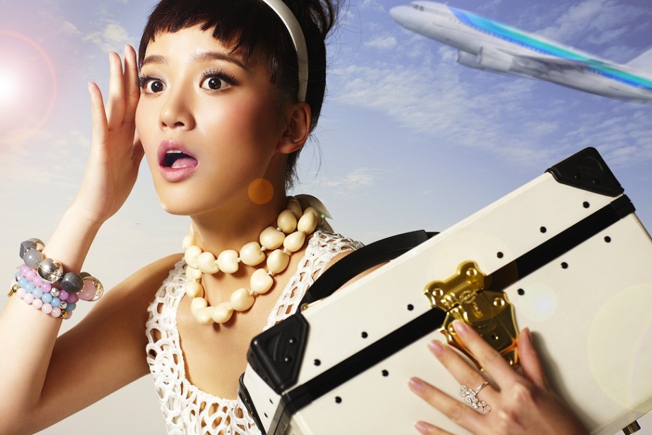 组图:唐于鸿度假写真妩媚大气 百变女郎五月迷情_高清图集_新浪网