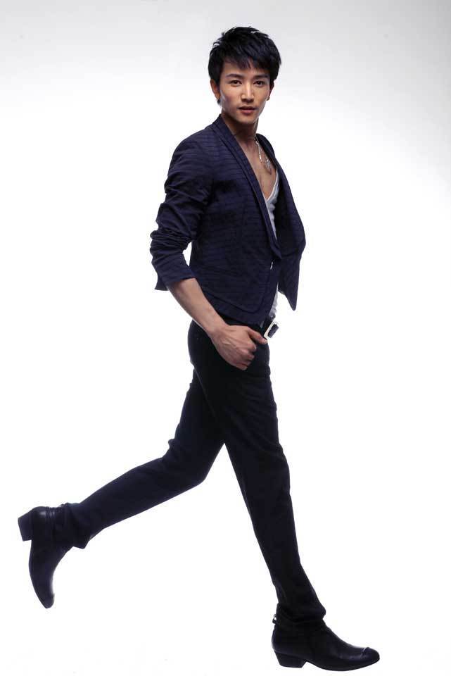 动感时尚的许诺