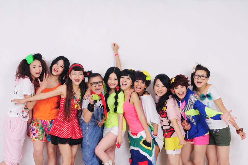 0高清组图:2011快乐女声杭州唱区11.组图:《裸婚时代》将上星 姚笛.