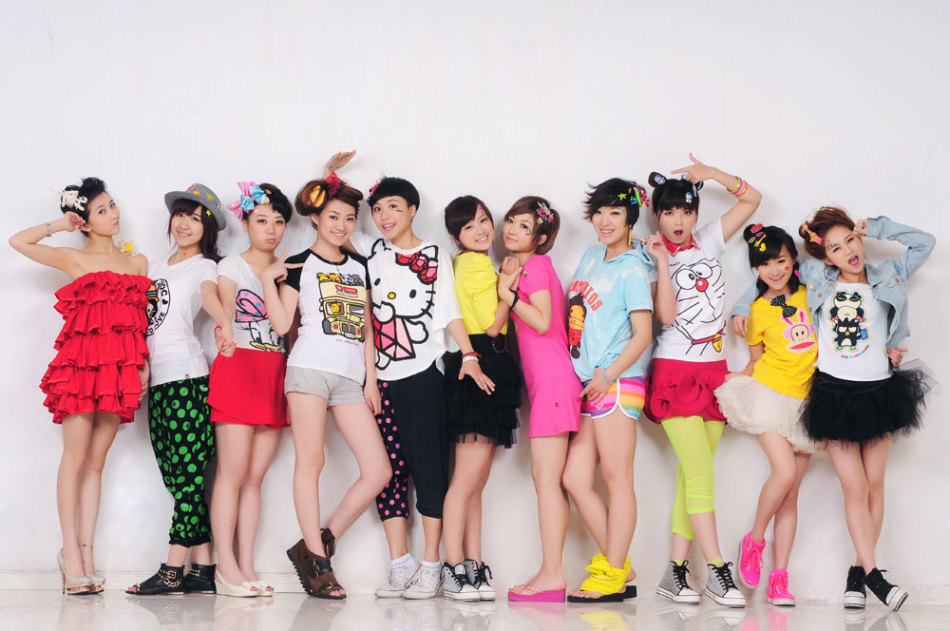 高清组图:2011快乐女声杭州唱区11强写真_高清图集_新浪网