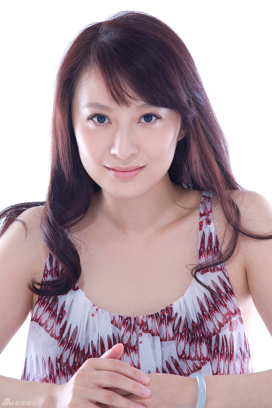 组图:气质女郎徐路时尚变身 优雅造型尽显贵气_高清图集_新浪网
