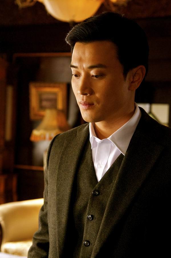 组图:《烽火儿女情》曝剧照 蒋毅眼神深邃_高清图集_新浪网