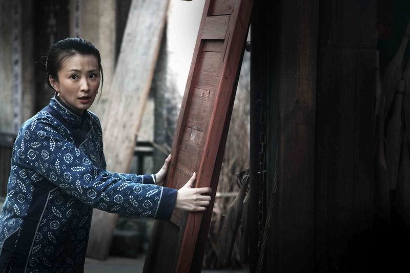 由银润传媒制作,根据1958年经典电影改编翻拍的电视剧《党的女儿》6月