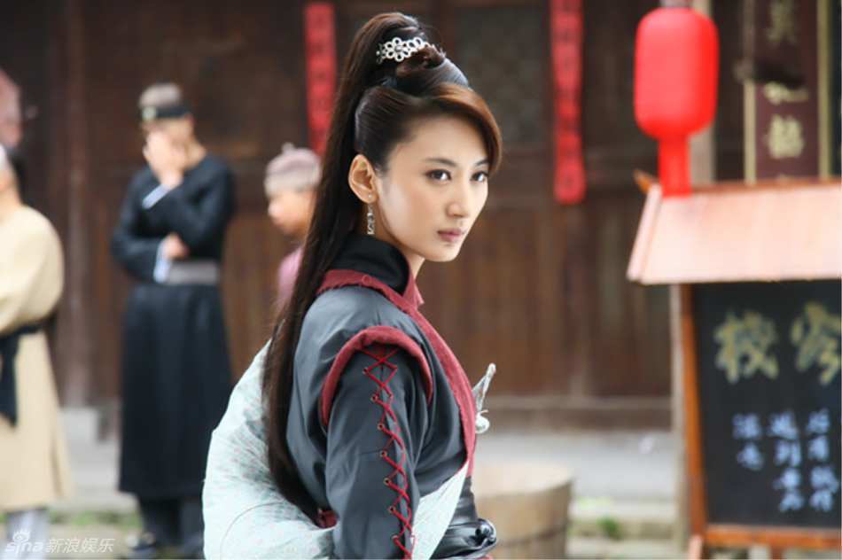 组图:郭珍霓新剧造型多变 侠客淑女合二为一_高清图集_新浪网