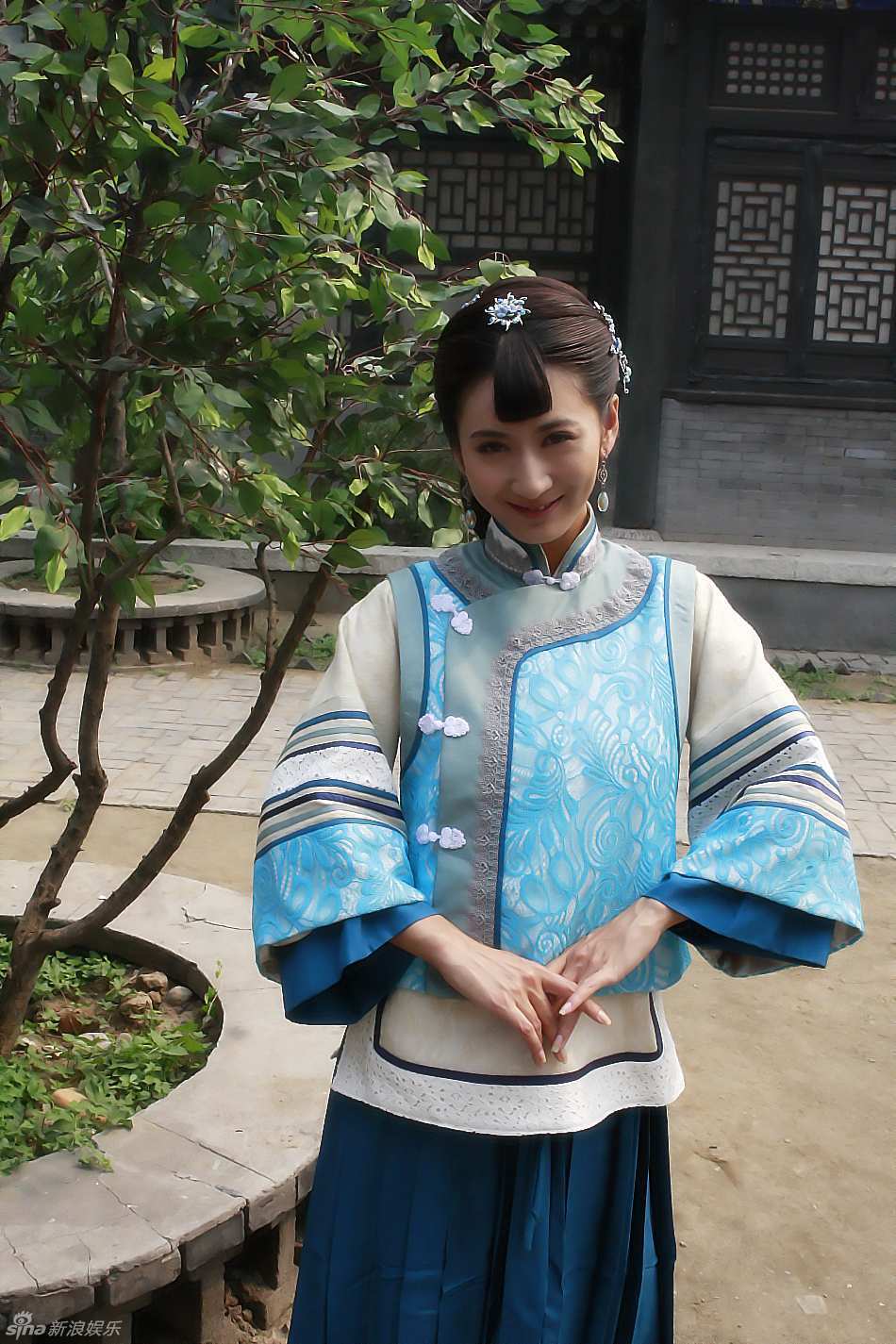 组图:郭珍霓新剧造型多变 侠客淑女合二为一_高清图集_新浪网