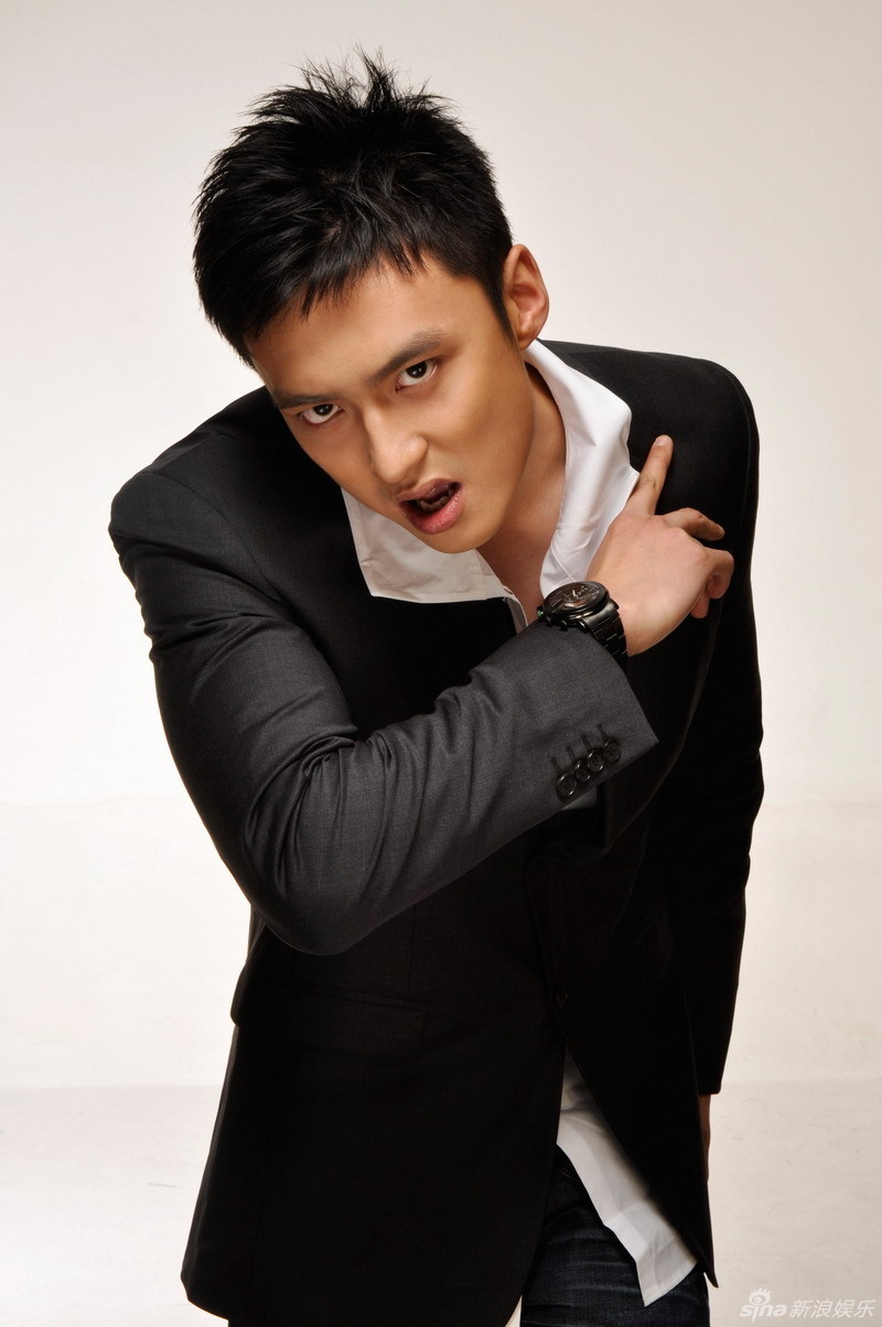 万沛鑫写真英姿飒爽