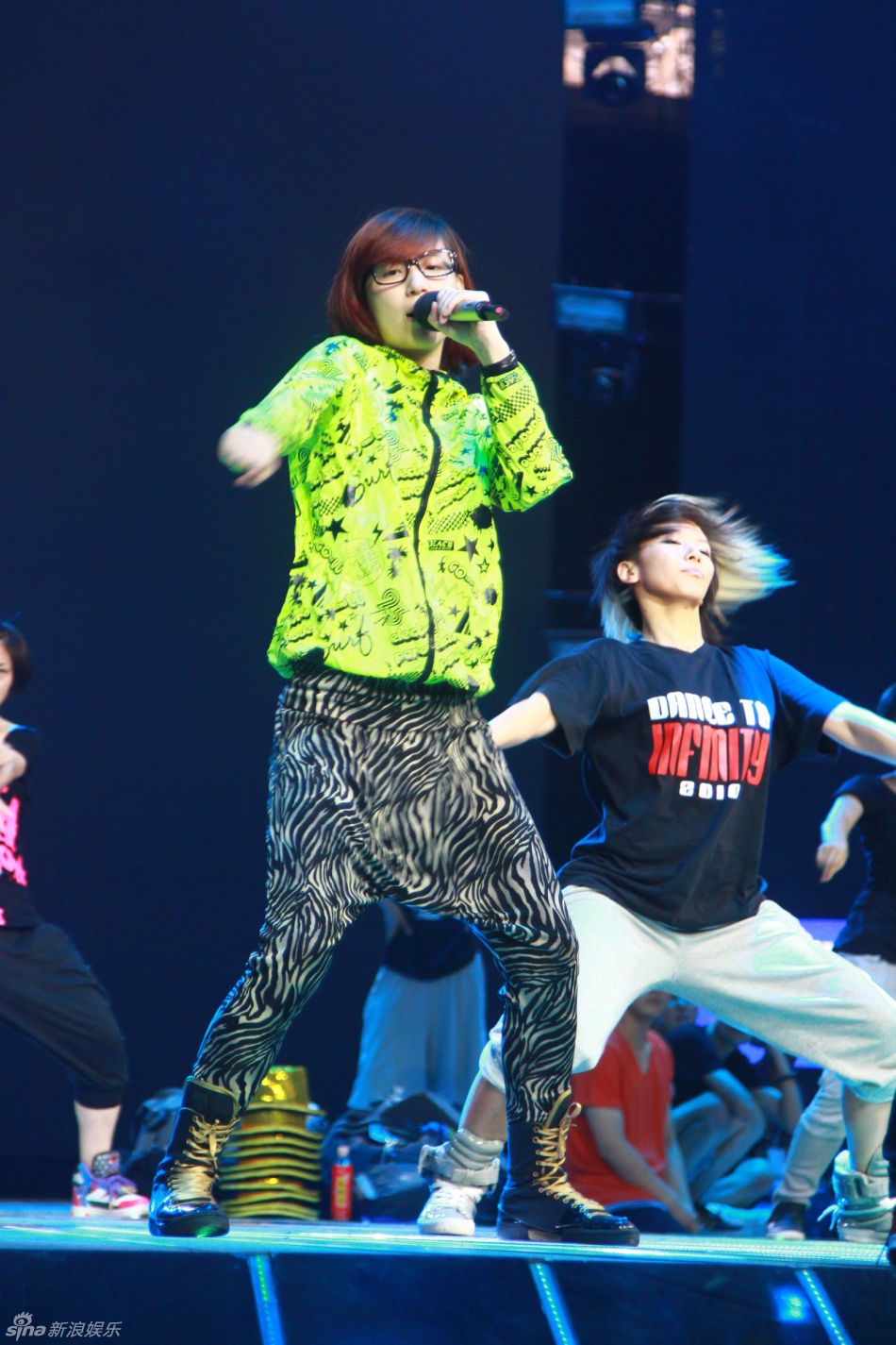 快女12强素颜彩排 积极备战冲刺决赛