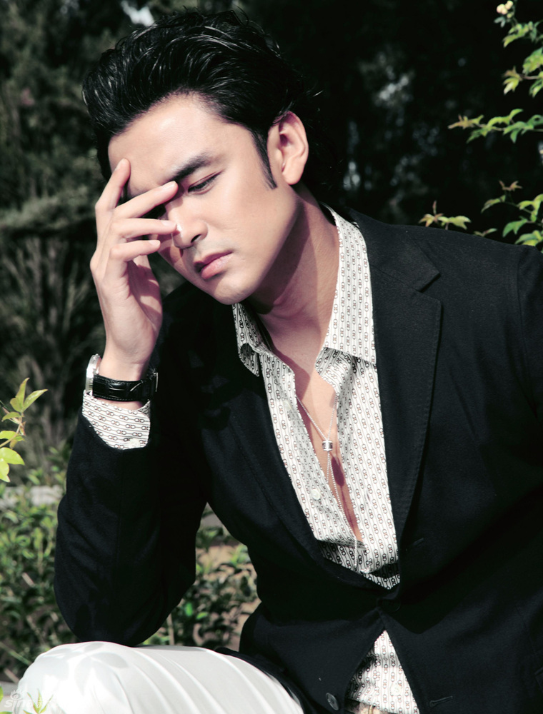 组图:明道写真登畅销榜首 典雅西装显时尚格调_高清图集_新浪网