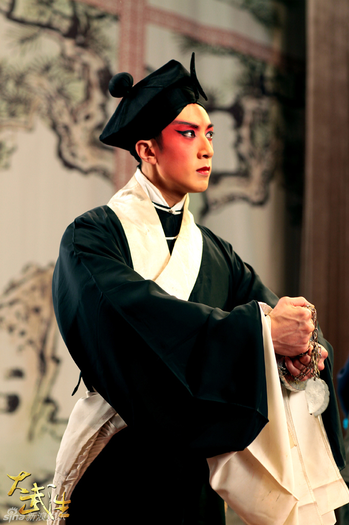 组图:《大武生》完整京剧造型 "全武行"贺中秋_高清图集_新浪网