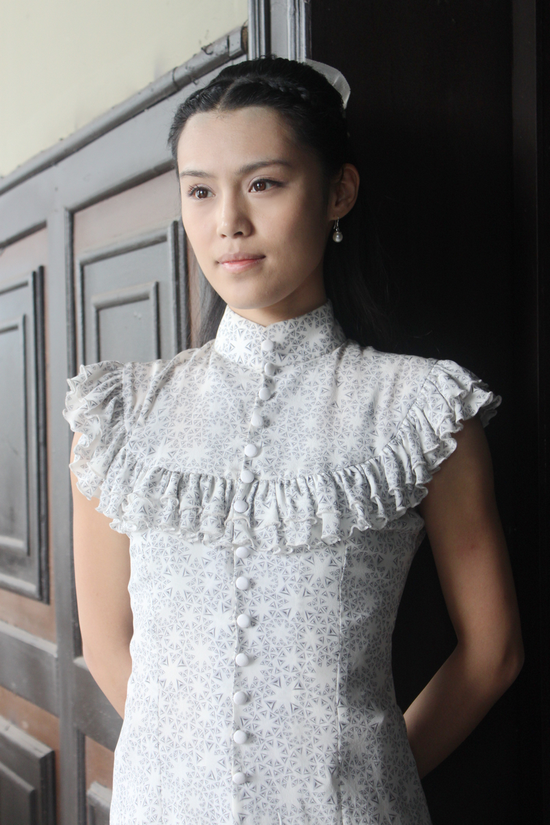 韩丹彤《战地花开》杀青 唯美剧照曝光