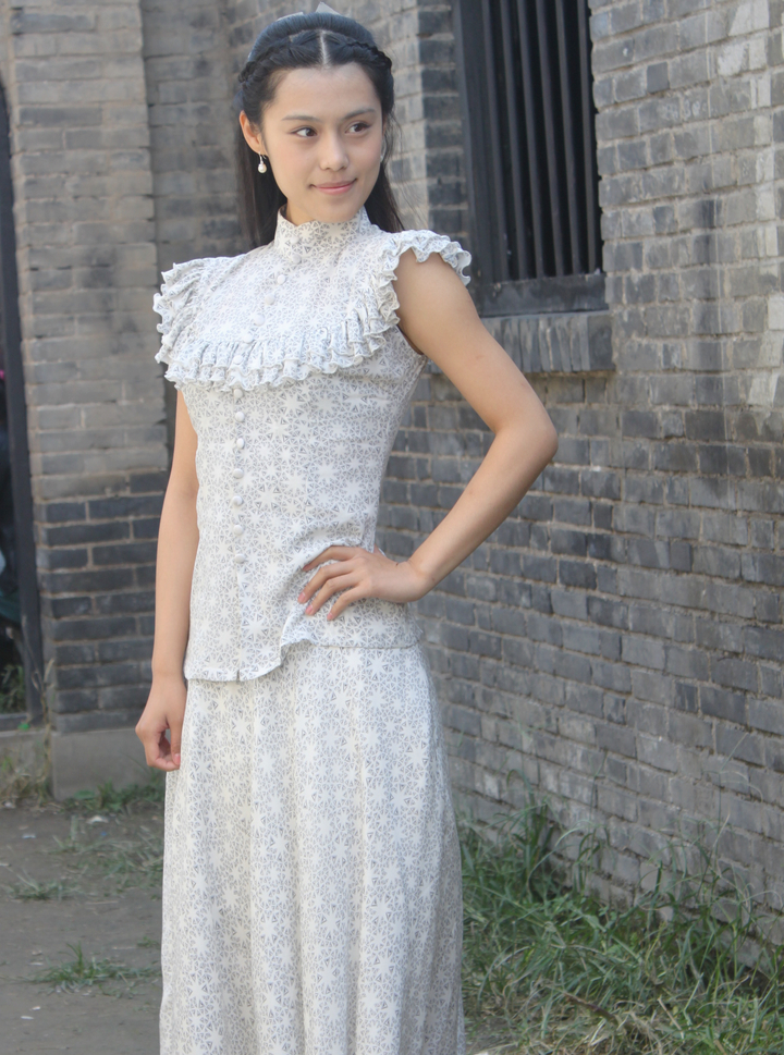 韩丹彤战地花开剧照