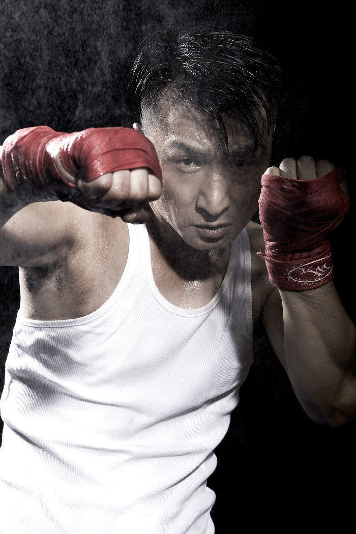 组图:张笑君拍摄粗犷写真 拳击手造型力量十足_高清图集_新浪网