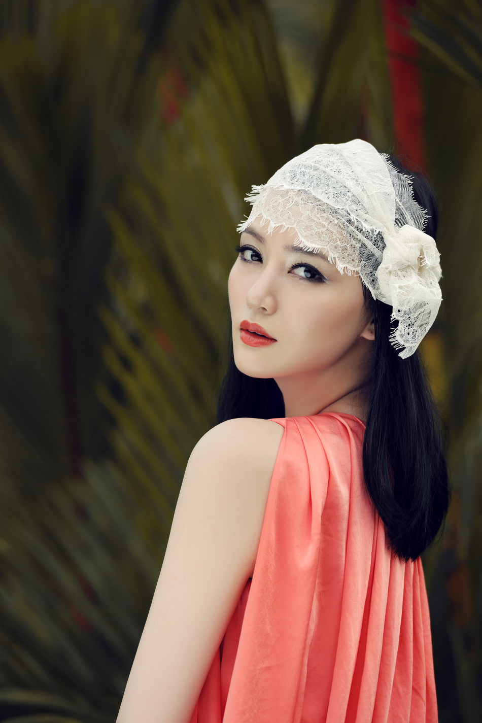 高清图:唐于鸿拍复古写真 风情万种展异域情调_高清图集_新浪网