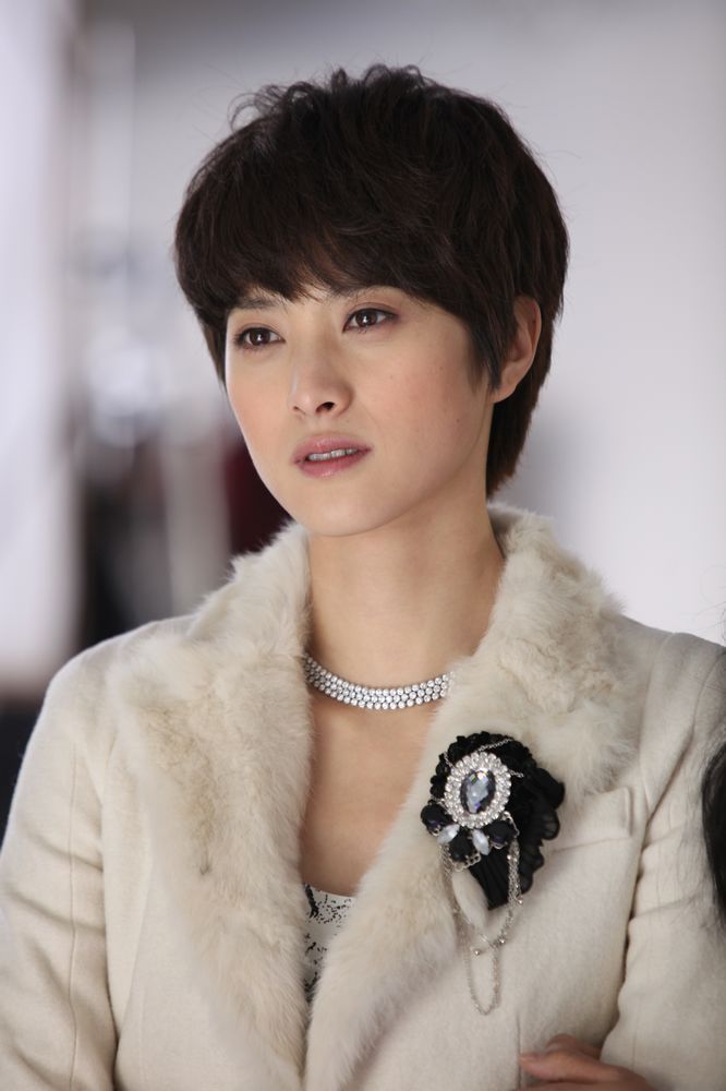 隋俊波《男人帮》干练知性