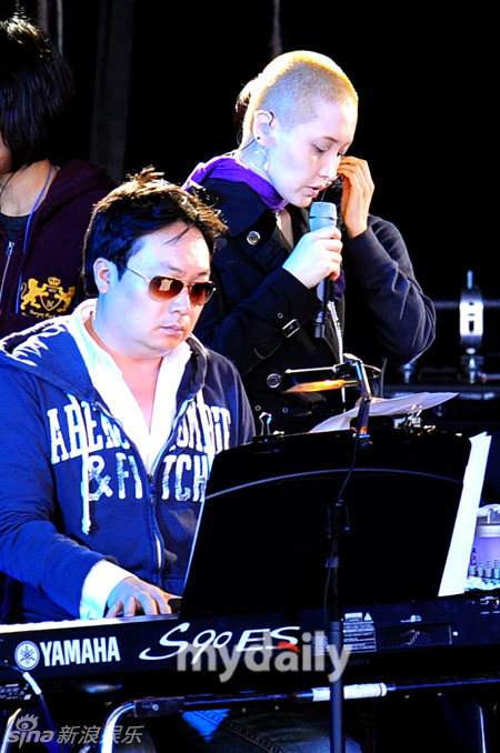 组图:李素罗现身《我是歌手》澳大利亚演出彩排_高清图集_新浪网